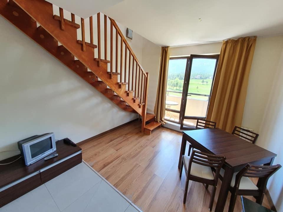 Sunny Duplex With Spectacular View In Terra Complex Aparthotel Razlog Bagian luar foto